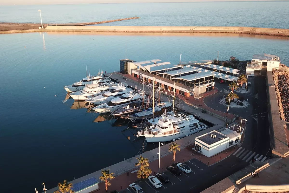 The Generalitat Authorizes a Motorhome Parking Area by the Sea in Burriana, Castellon