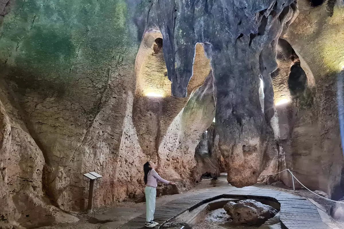 Cueva de las Calaveras